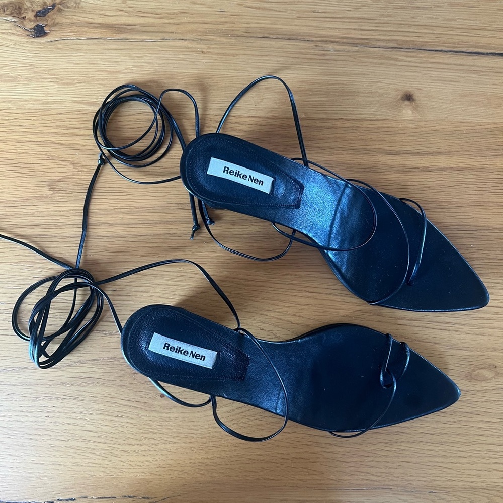 REIKE NEN - Odd Pair Sandals in Black - Picture 4 of 9